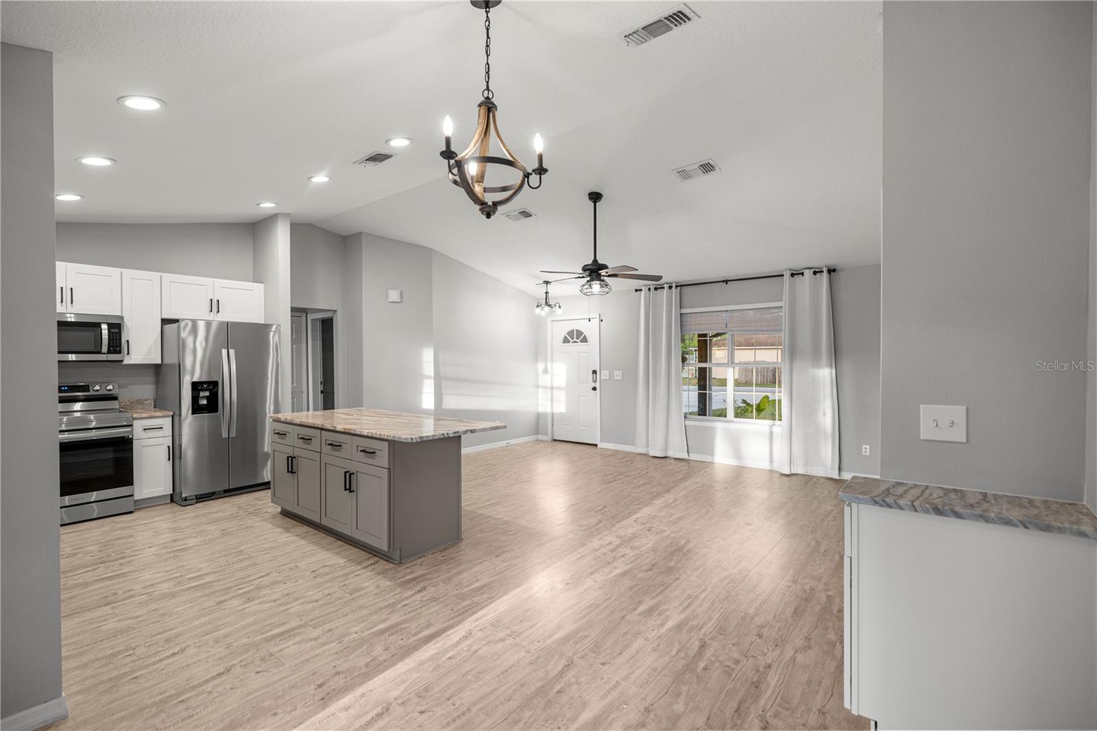 Image 4 of 27 For 6525 62nd Avenue