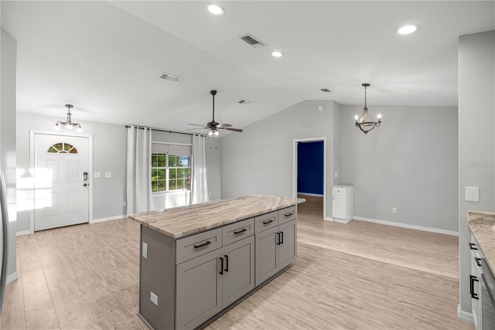 Image 5 of 27 For 6525 62nd Avenue