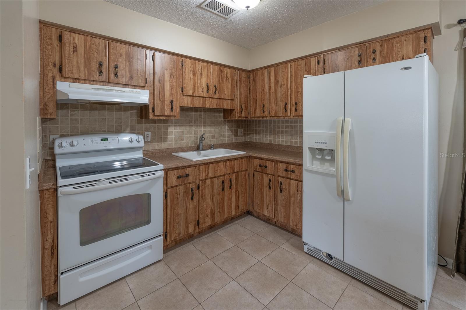 Image 7 of 46 For 2590 167th Avenue