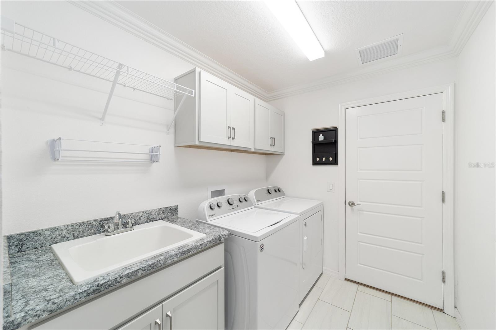 Image 25 of 33 For 6316 Danielson Loop