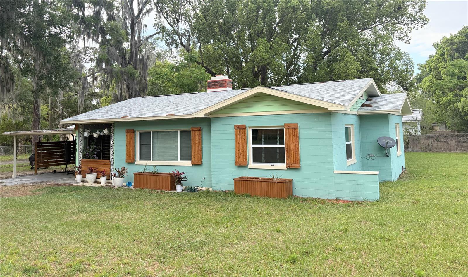 Image 2 of 33 For 2131 3rd Street