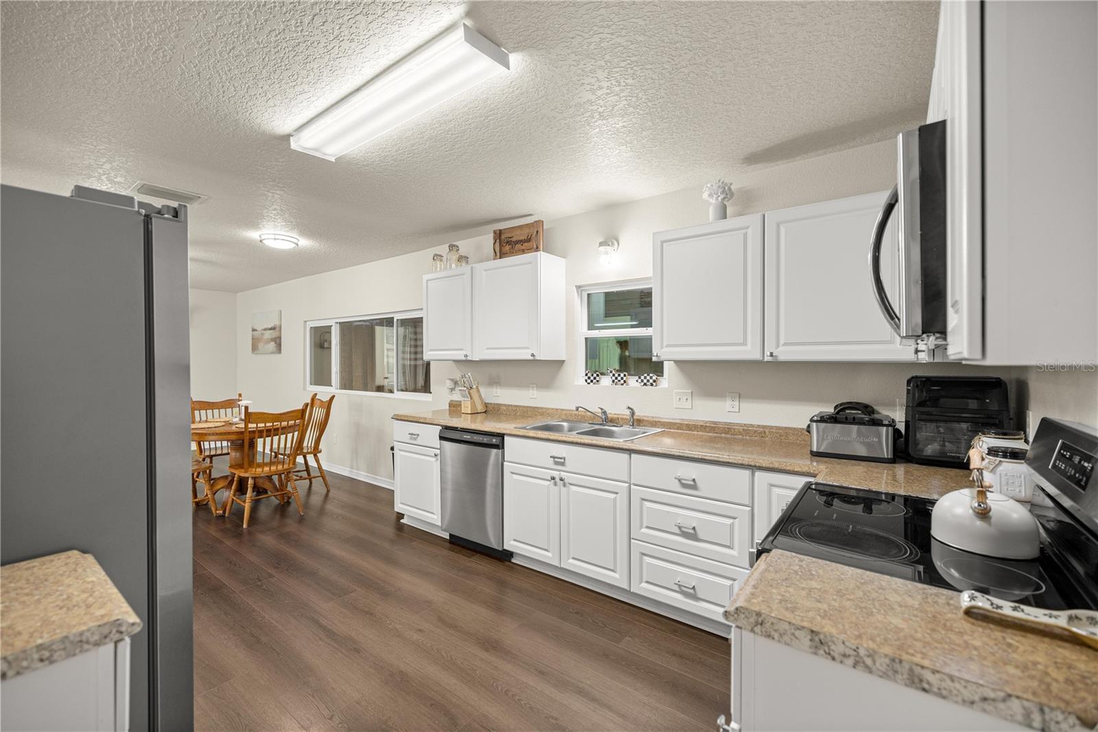 Image 11 of 31 For 8121 County Road 243b