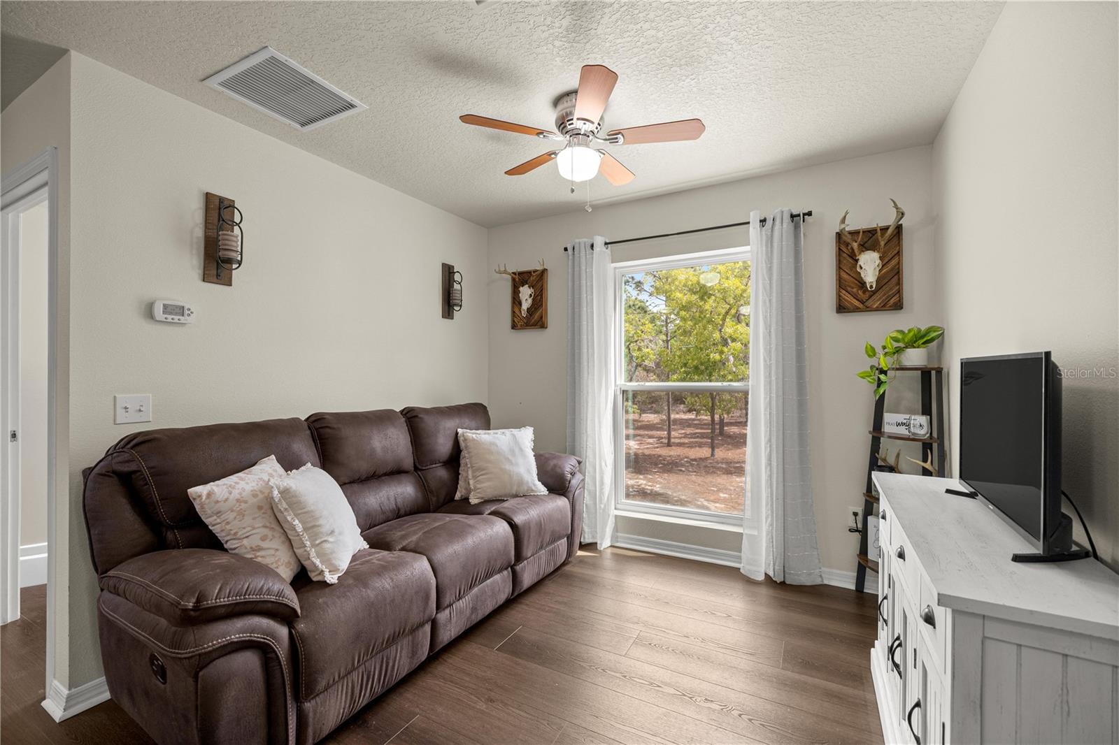 Image 7 of 31 For 8121 County Road 243b