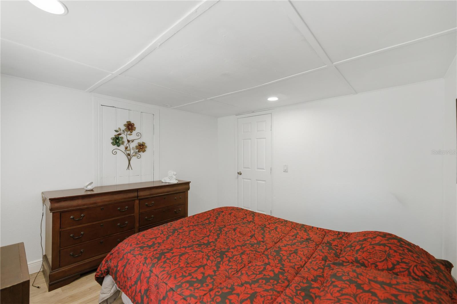 Image 13 of 25 For 1330 55th Street