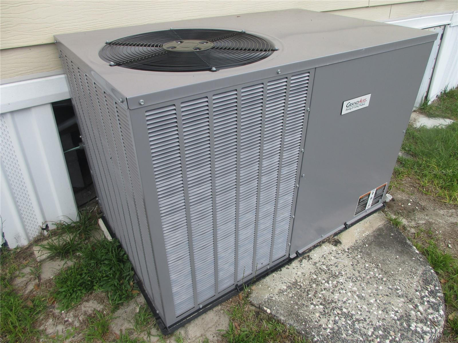 Image 11 of 100 For 2380 174th Court