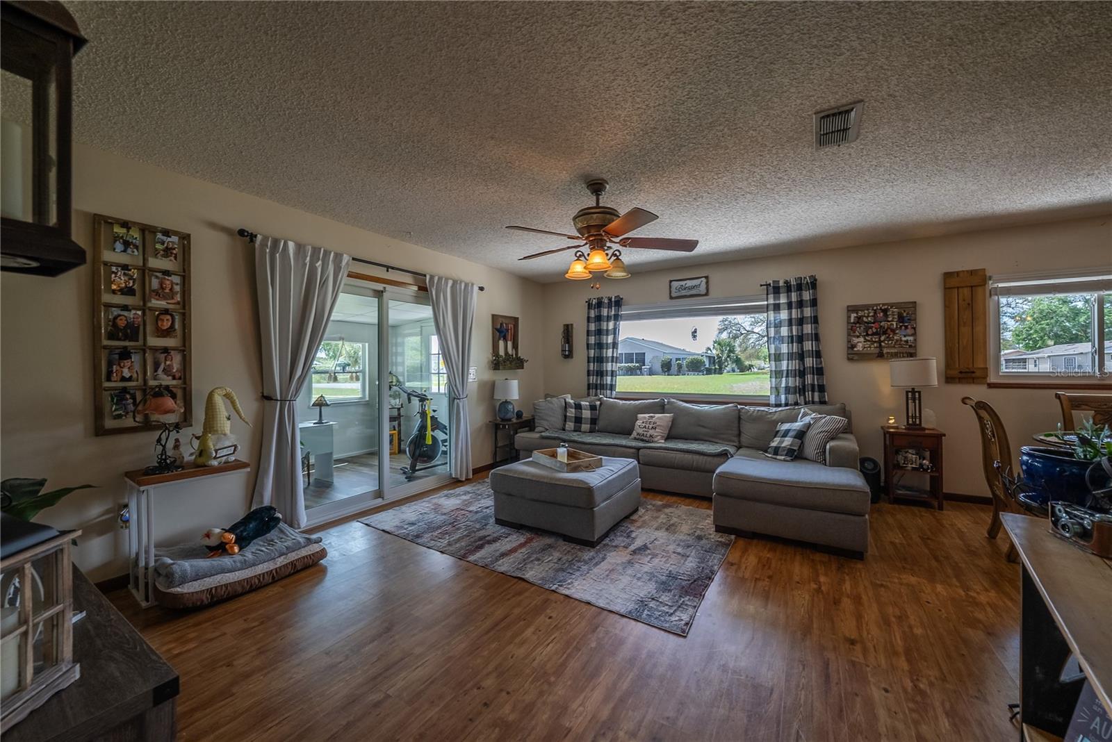 Image 16 of 72 For 9961 104th Place