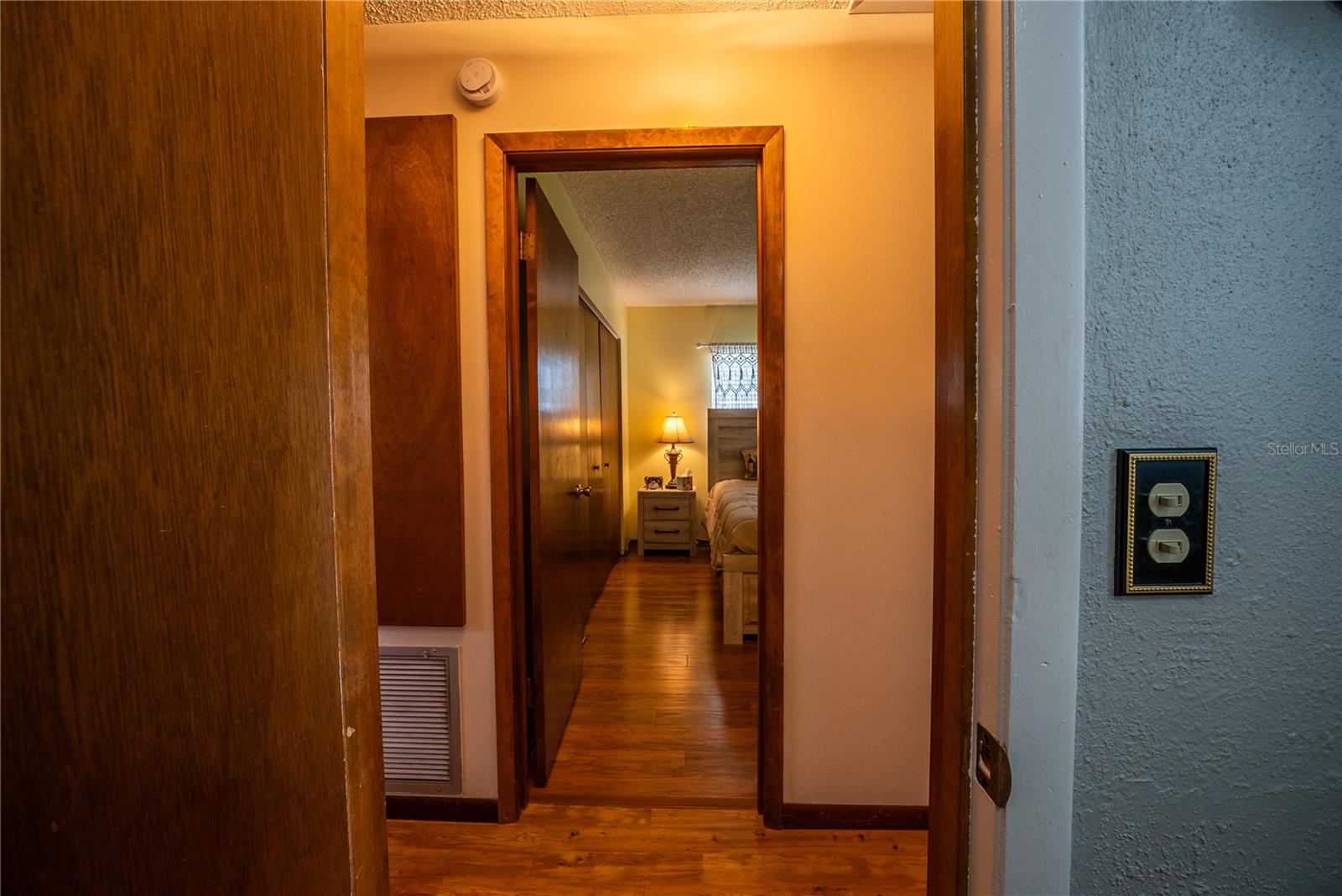 Image 23 of 72 For 9961 104th Place