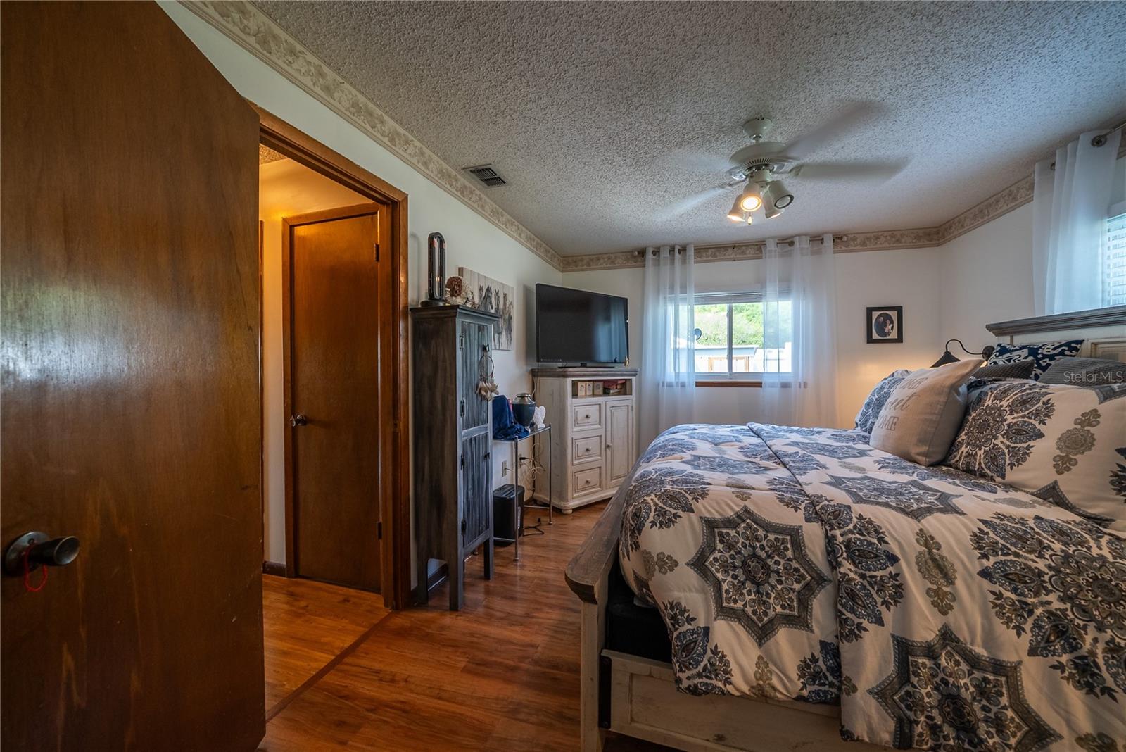 Image 38 of 72 For 9961 104th Place