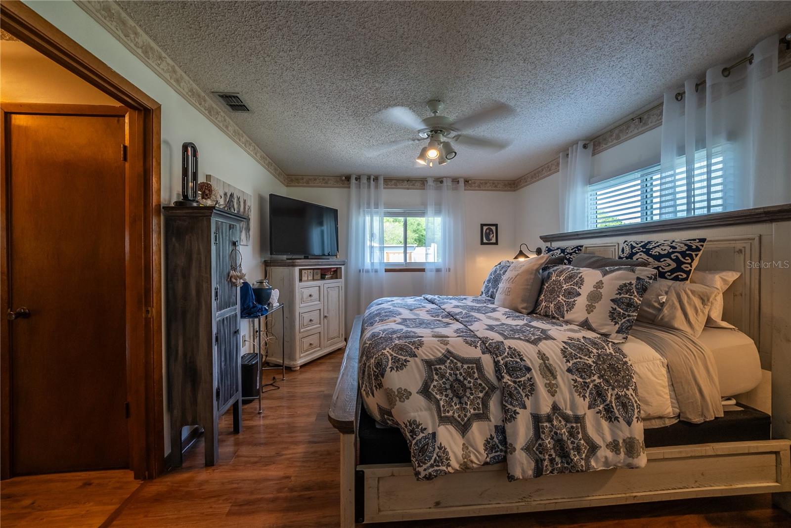 Image 39 of 72 For 9961 104th Place