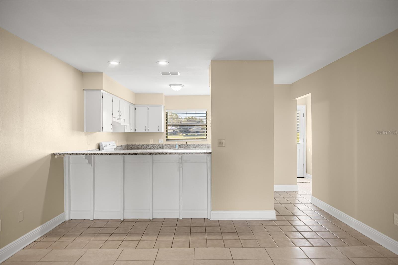 Image 10 of 37 For 11001 Sunset Harbor Road H49