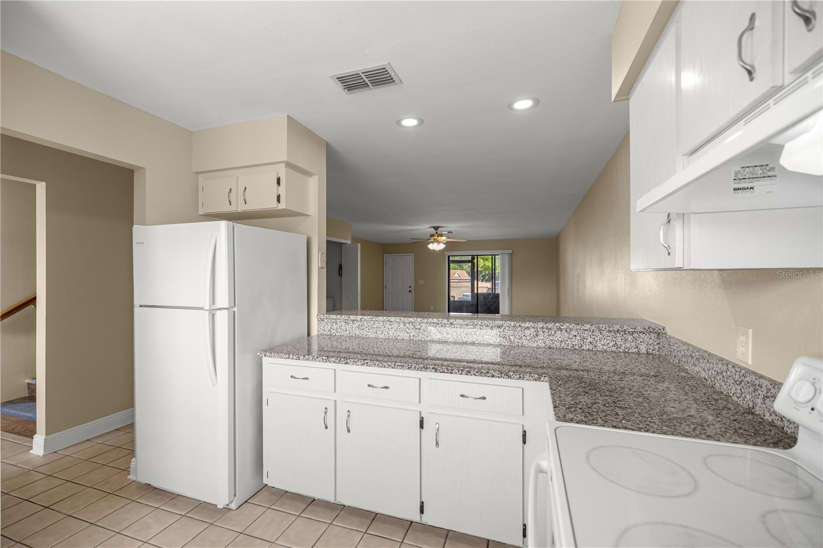 Image 12 of 37 For 11001 Sunset Harbor Road H49