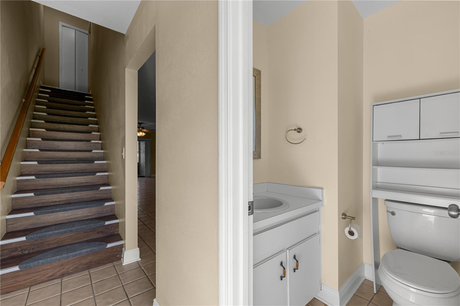 Image 13 of 37 For 11001 Sunset Harbor Road H49