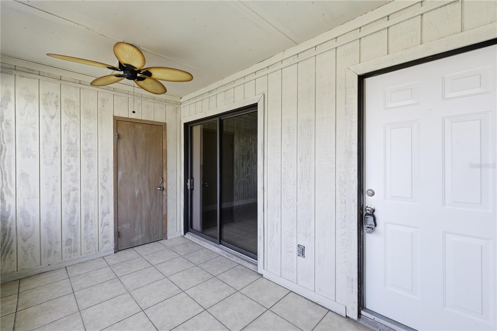 Image 24 of 37 For 11001 Sunset Harbor Road H49