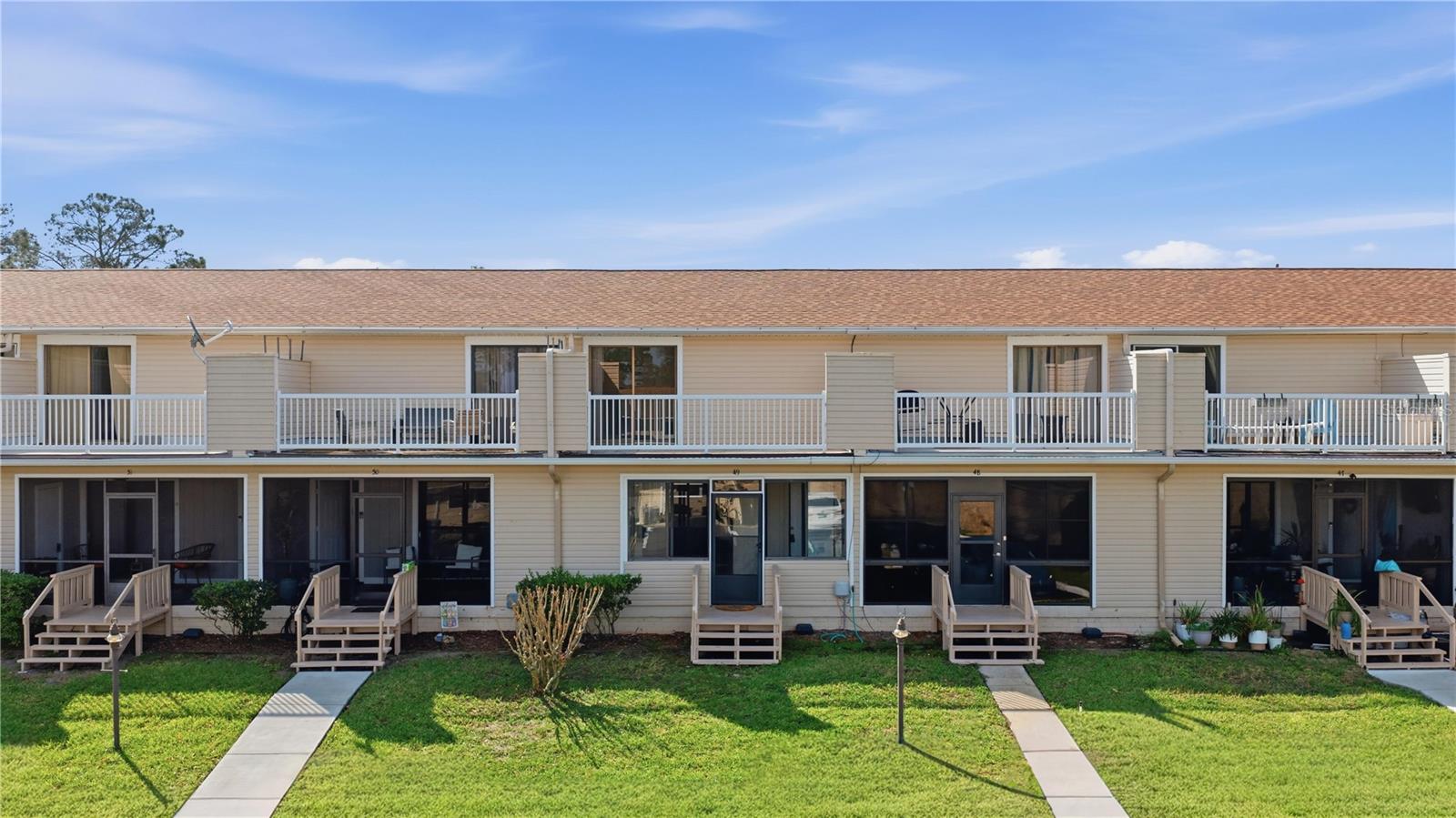 Image 26 of 37 For 11001 Sunset Harbor Road H49