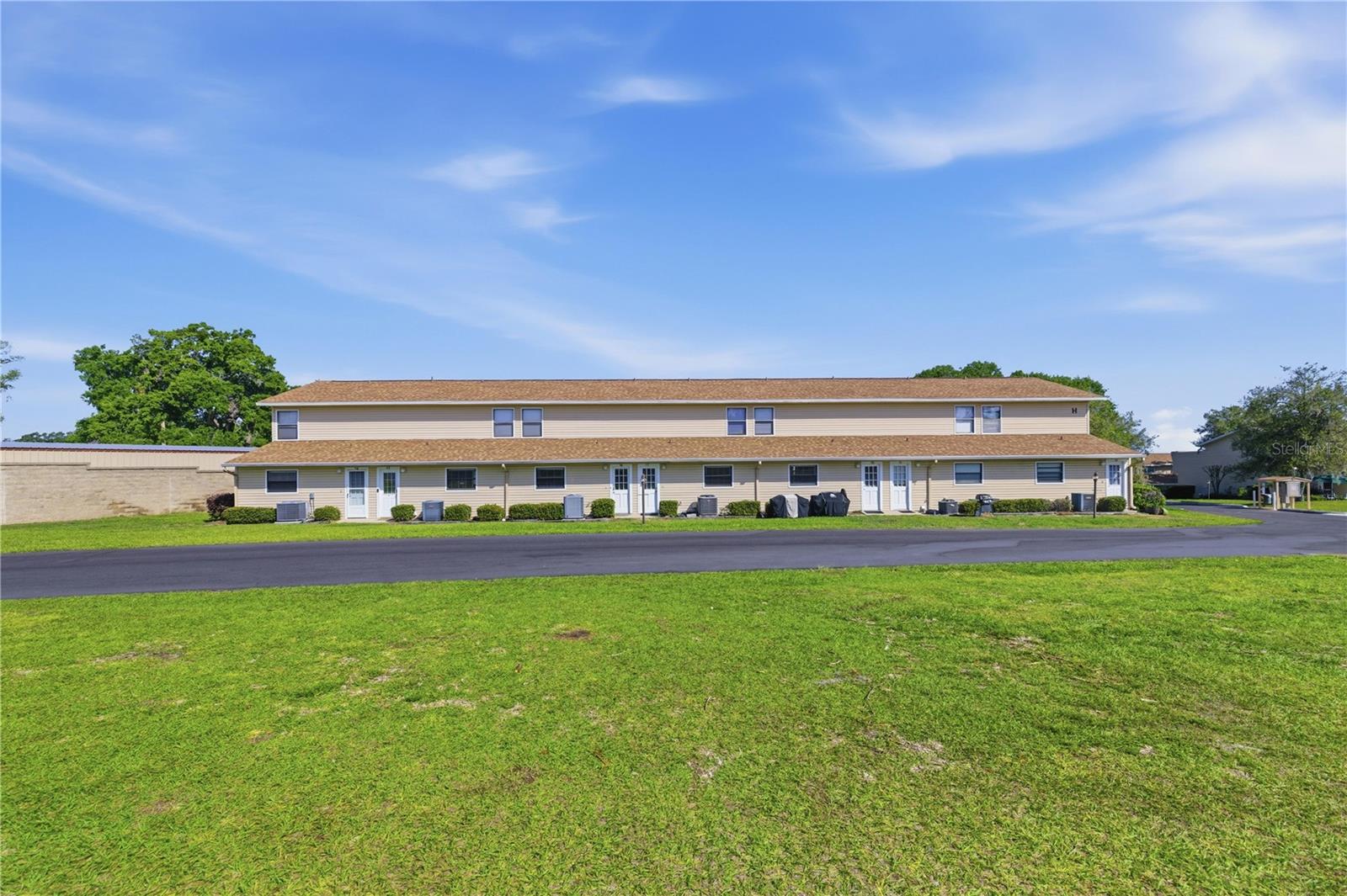 Image 27 of 37 For 11001 Sunset Harbor Road H49