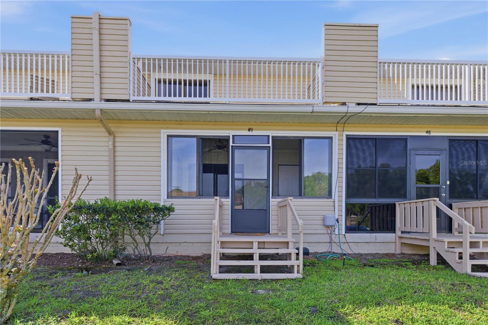 Image 3 of 37 For 11001 Sunset Harbor Road H49