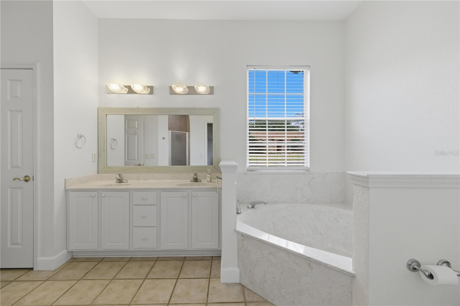 Image 15 of 31 For 2301 22nd Loop