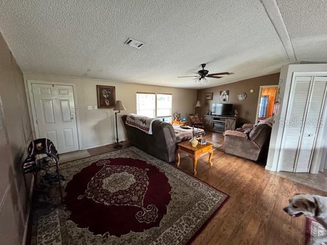 Image 11 of 34 For 19231 Highway 335