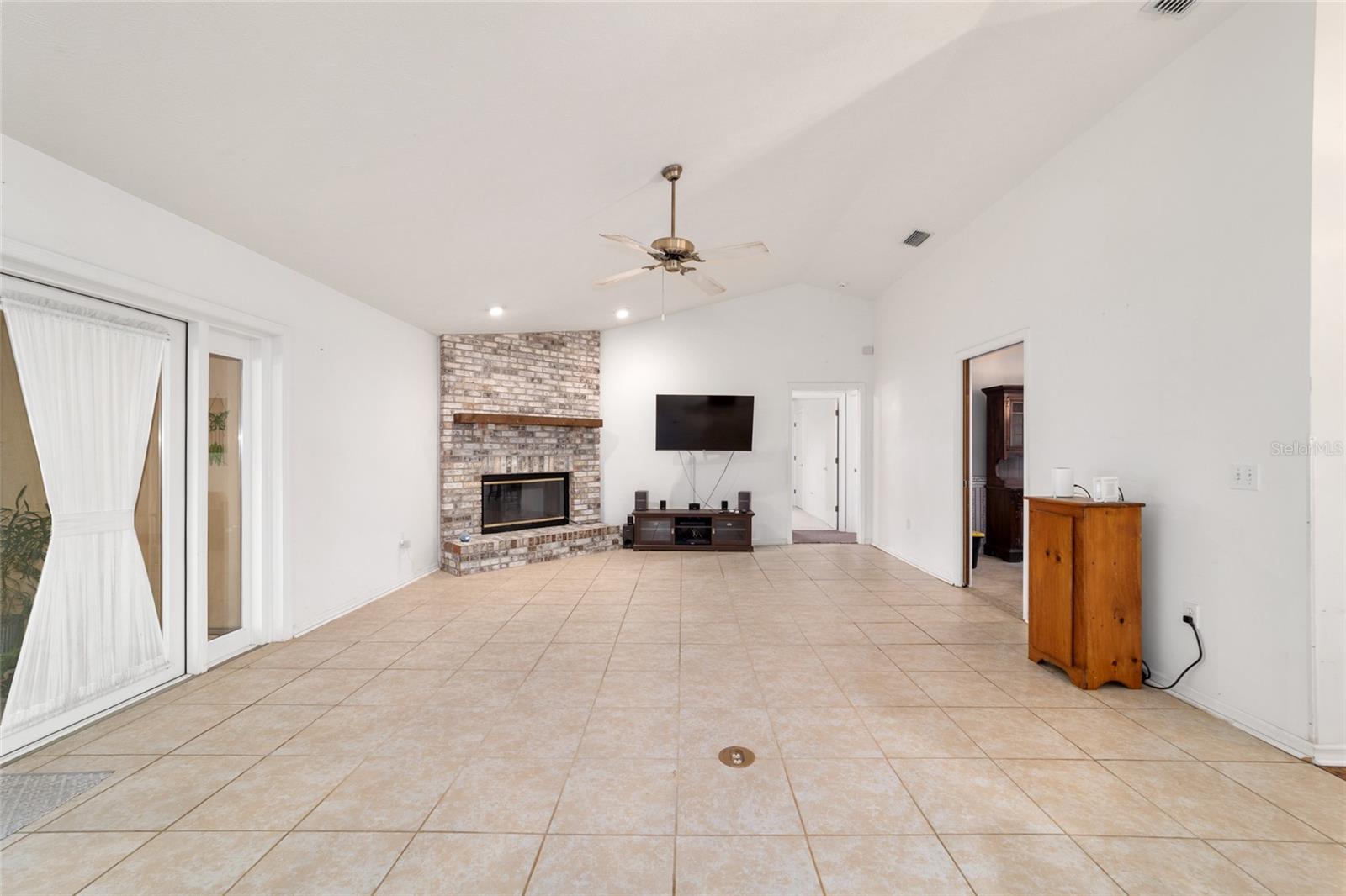 Image 14 of 89 For 4807 14th Street