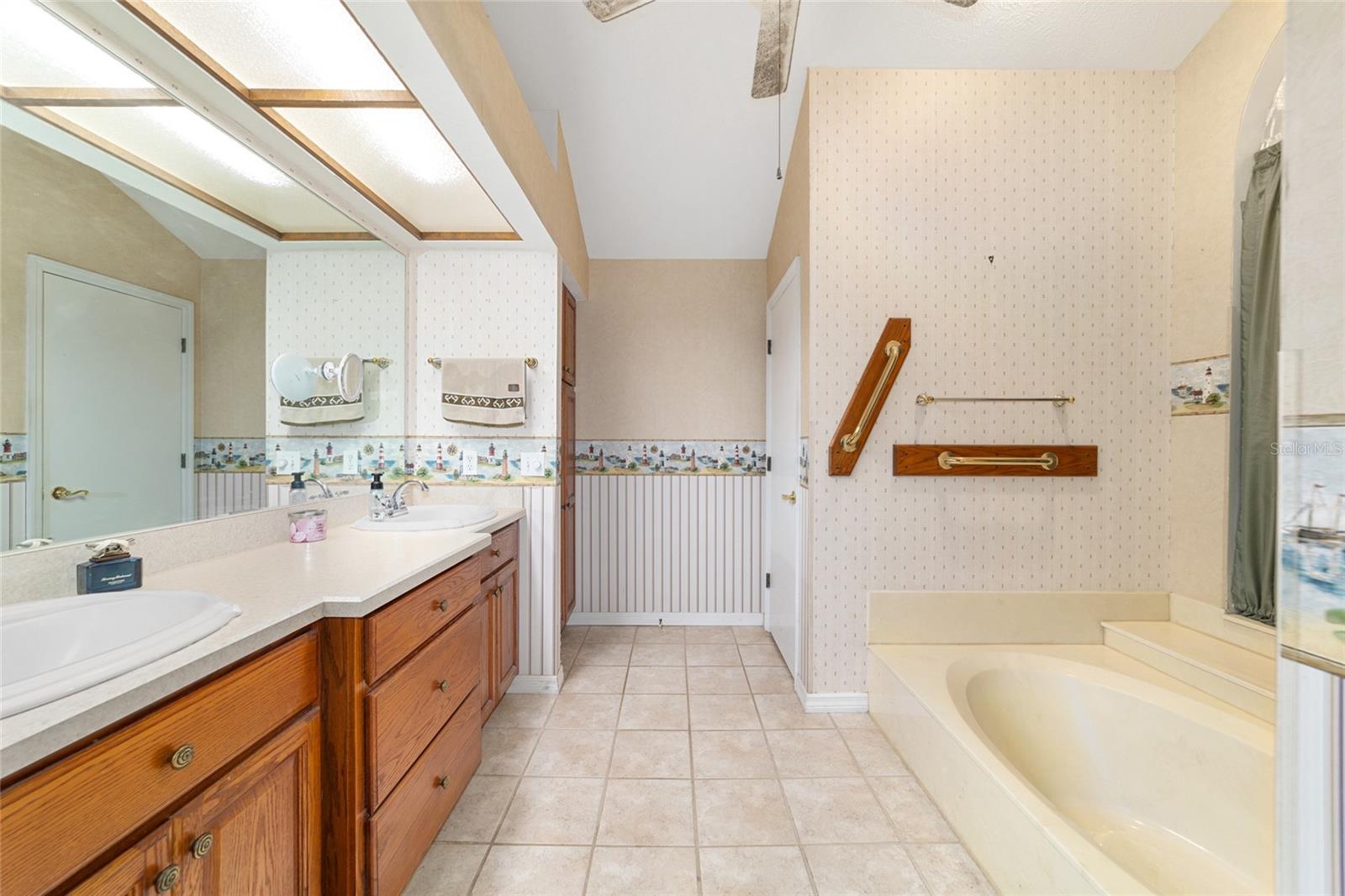 Image 36 of 89 For 4807 14th Street