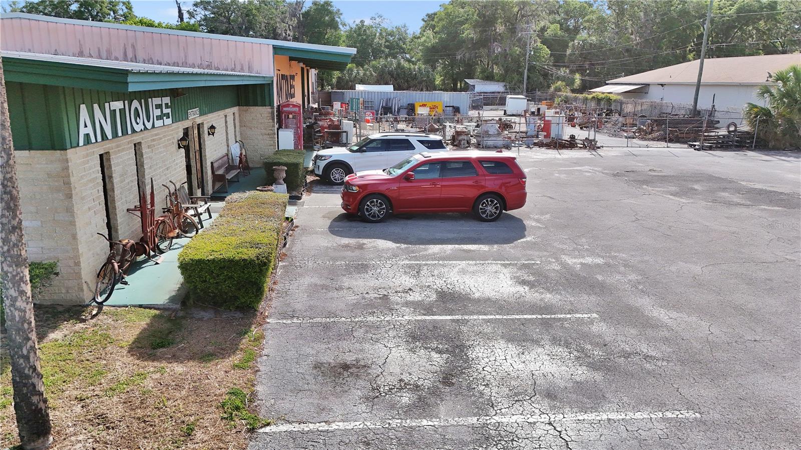 Image 18 of 20 For 1811 Pine Avenue