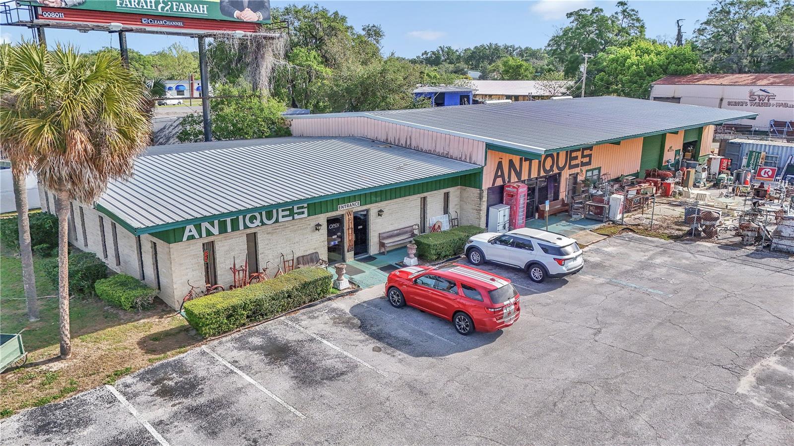 Image 3 of 20 For 1811 Pine Avenue