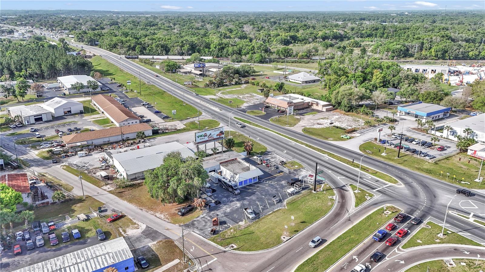 Image 8 of 20 For 1811 Pine Avenue