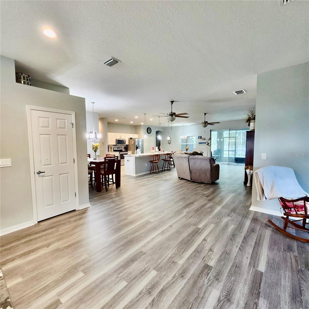 Image 4 of 20 For 11412 51st Circle