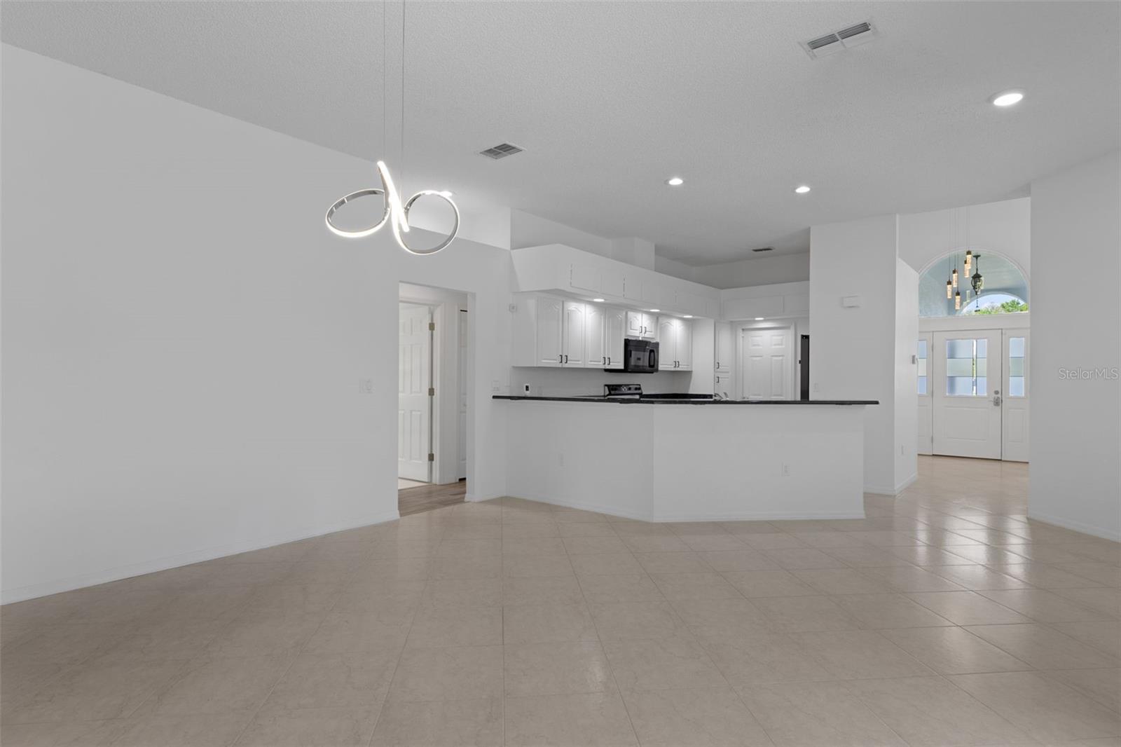 Image 11 of 46 For 199 Crystal Meadow Path