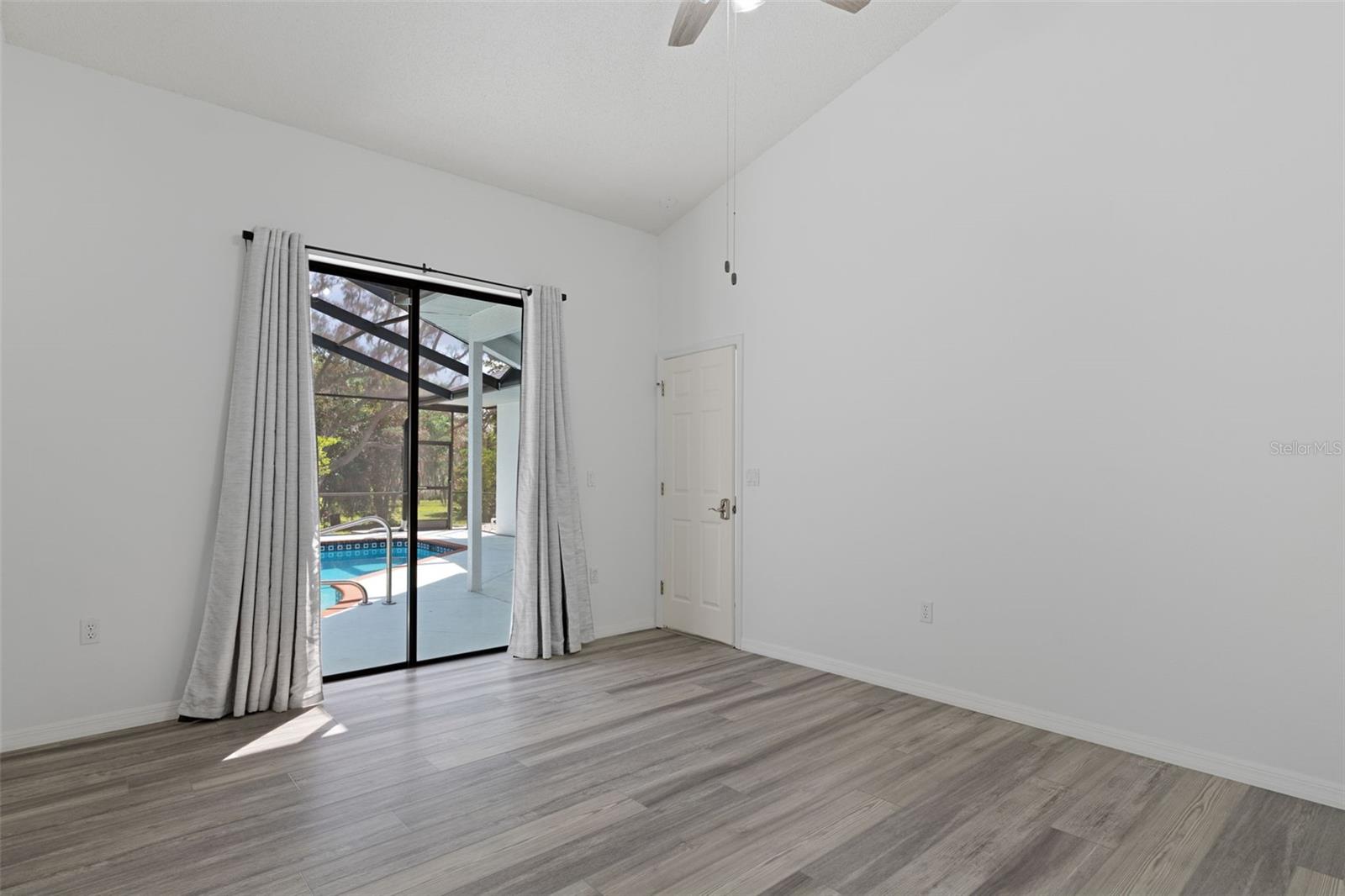 Image 16 of 46 For 199 Crystal Meadow Path