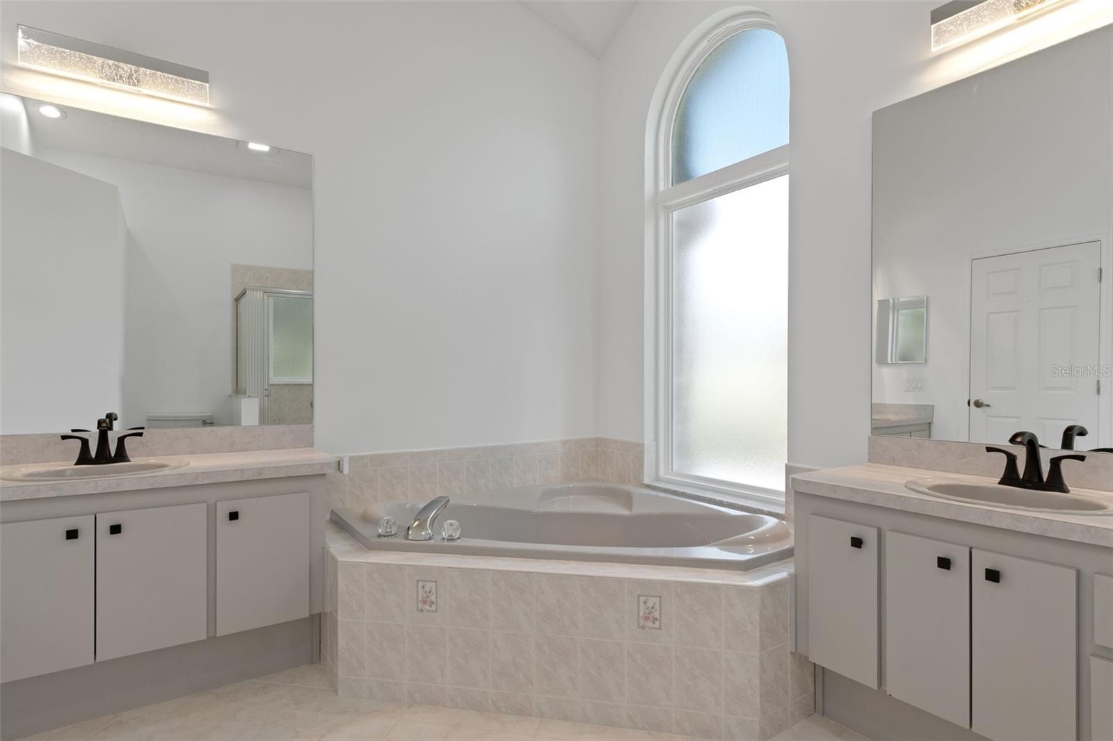 Image 19 of 46 For 199 Crystal Meadow Path