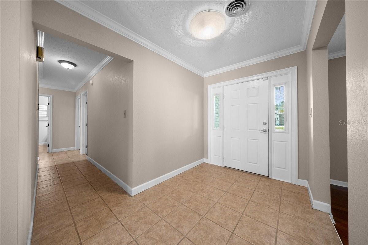 Image 3 of 63 For 2009 15th Lane