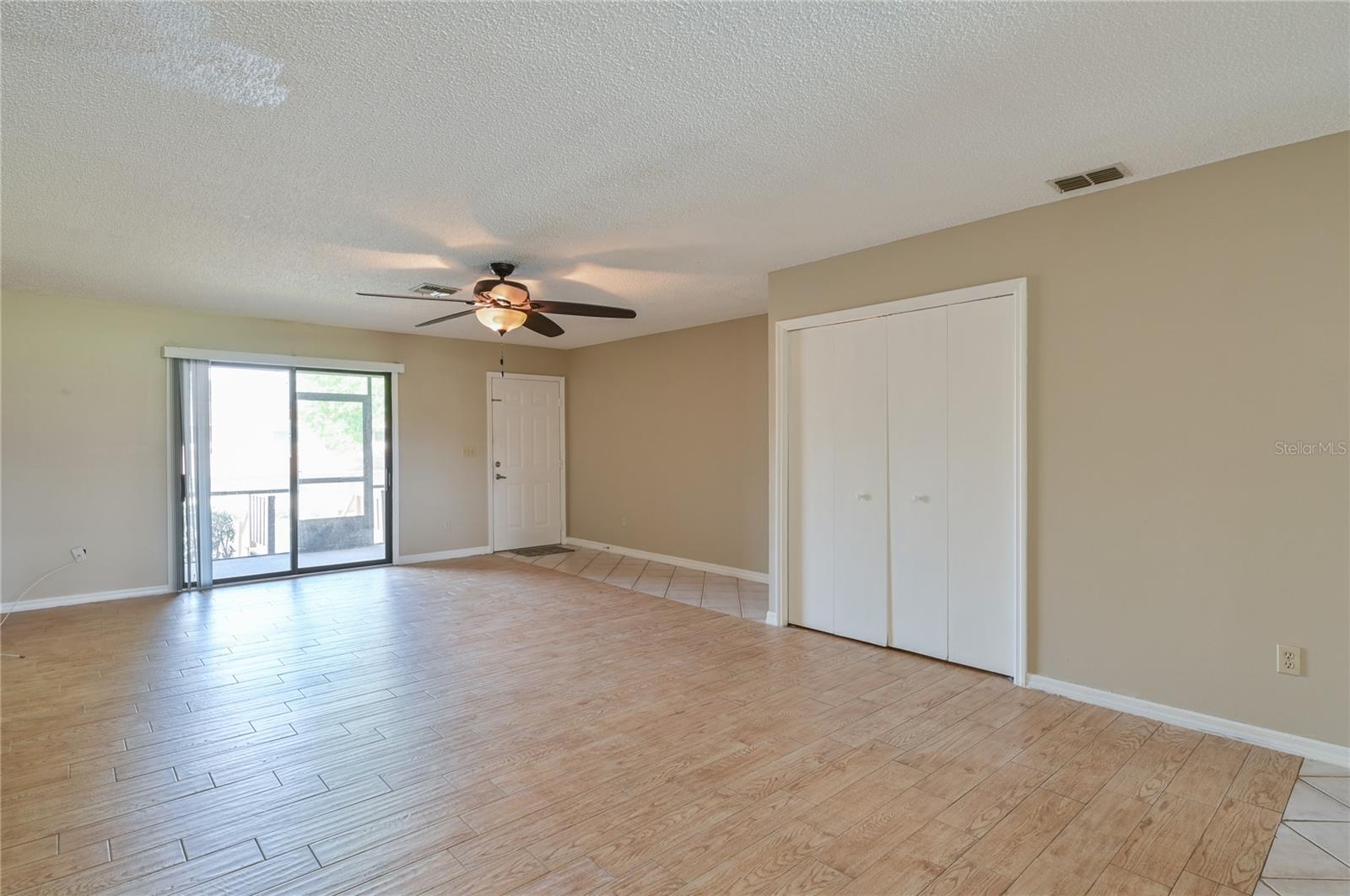 Image 15 of 31 For 11001 Sunset Harbor Road H52