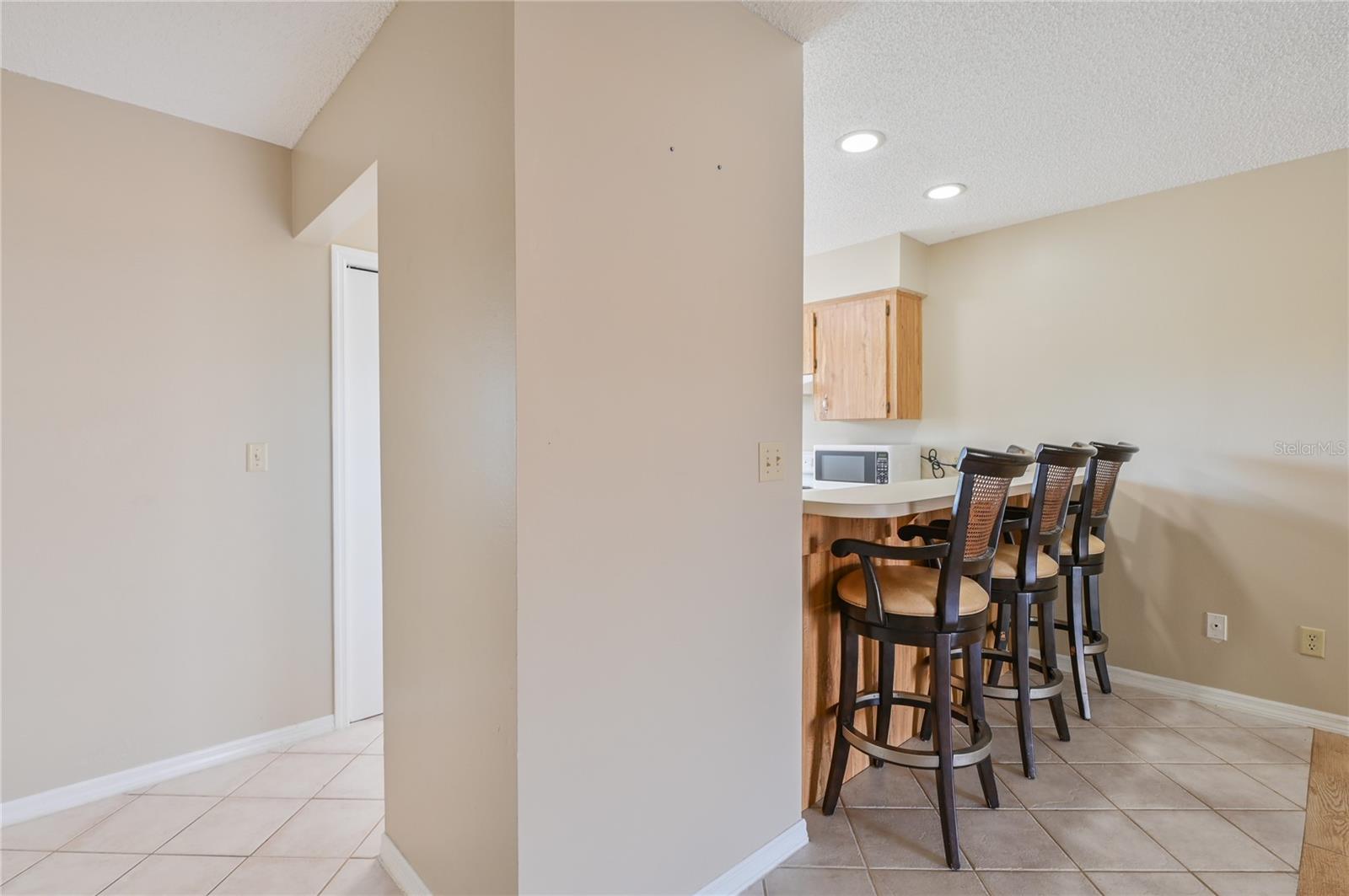 Image 18 of 31 For 11001 Sunset Harbor Road H52