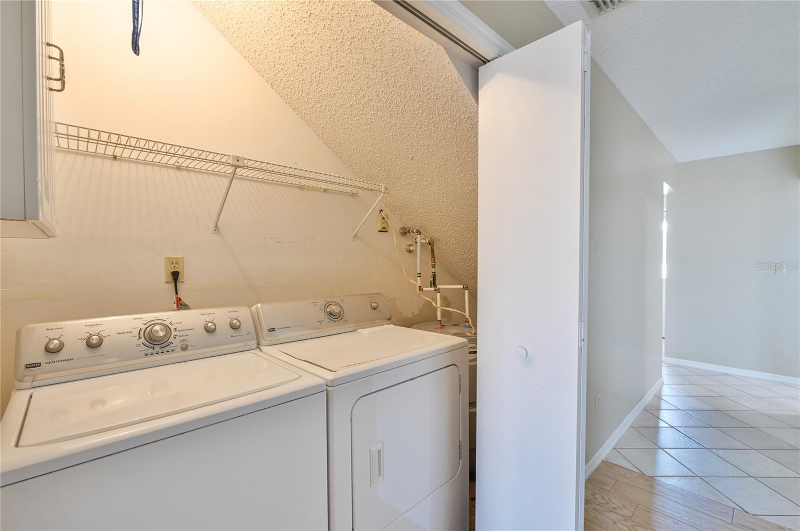 Image 19 of 31 For 11001 Sunset Harbor Road H52