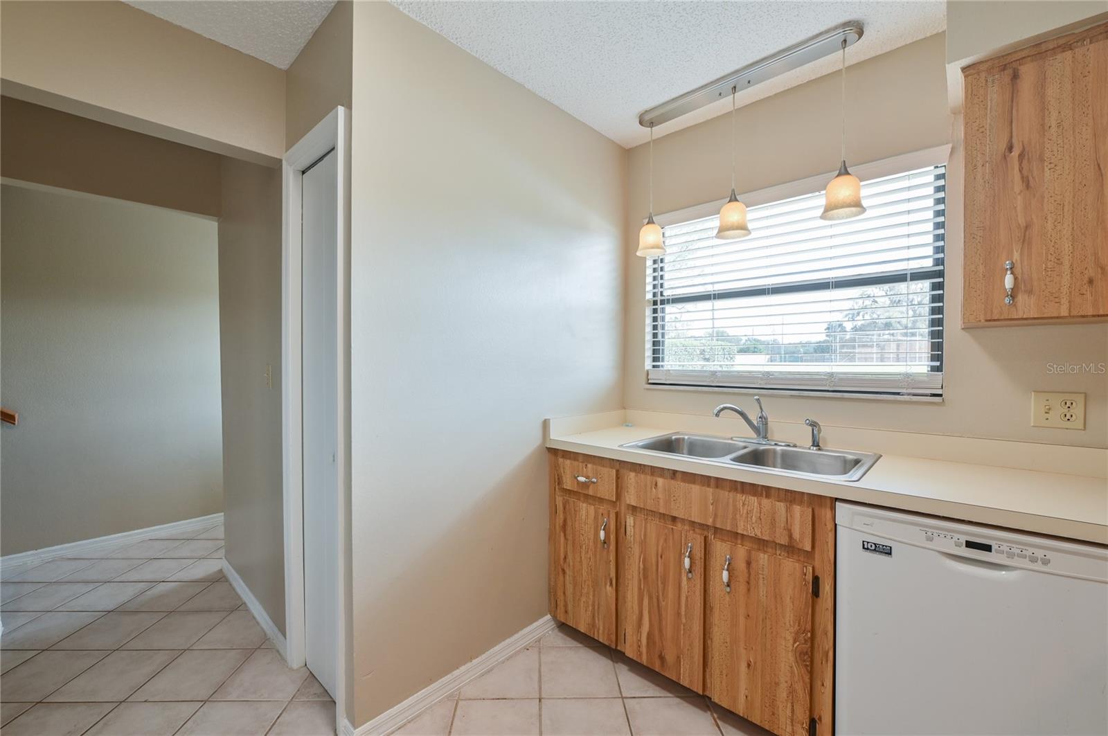 Image 24 of 31 For 11001 Sunset Harbor Road H52