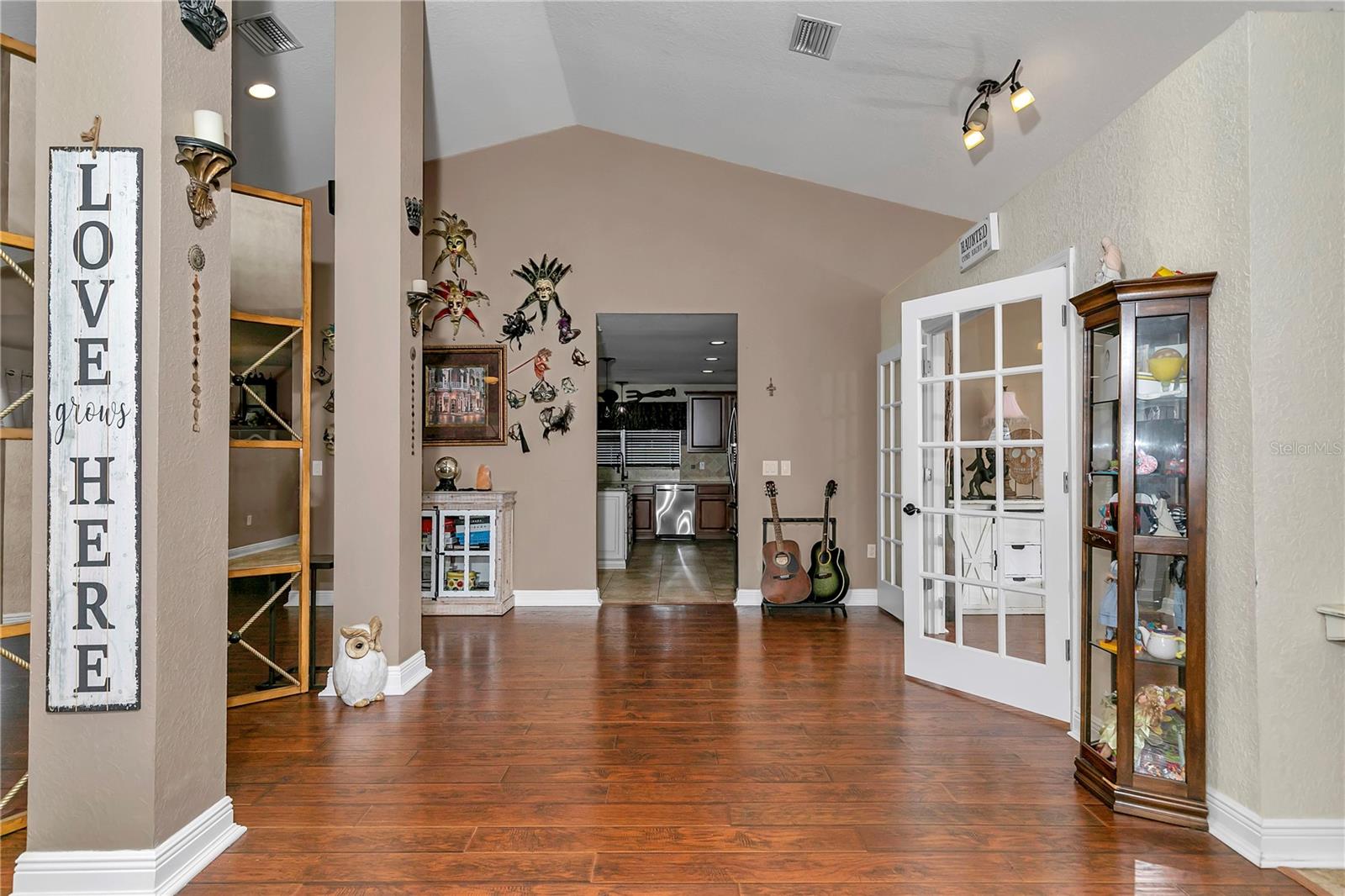 Image 10 of 46 For 4839 63rd Street