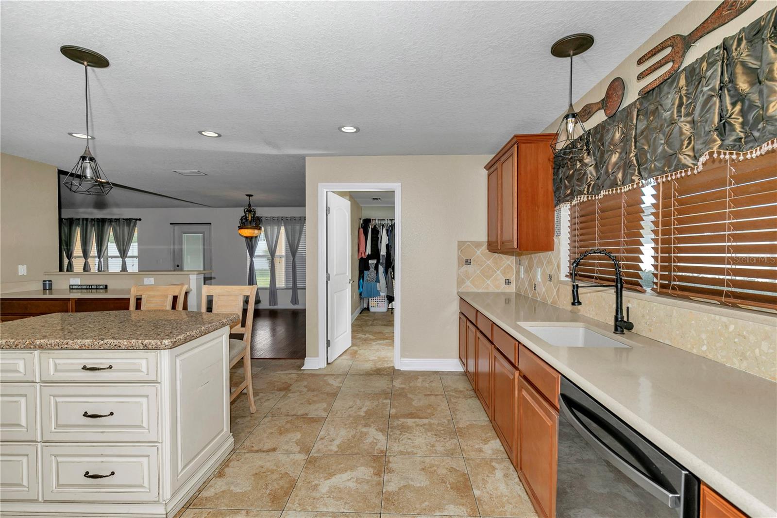 Image 17 of 46 For 4839 63rd Street