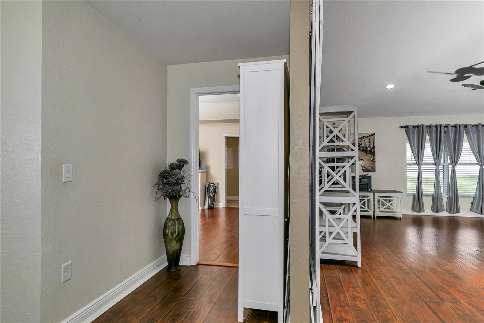 Image 19 of 46 For 4839 63rd Street