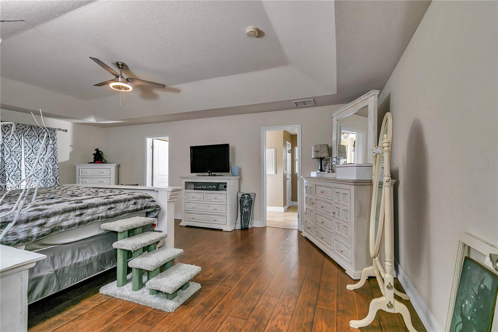 Image 20 of 46 For 4839 63rd Street