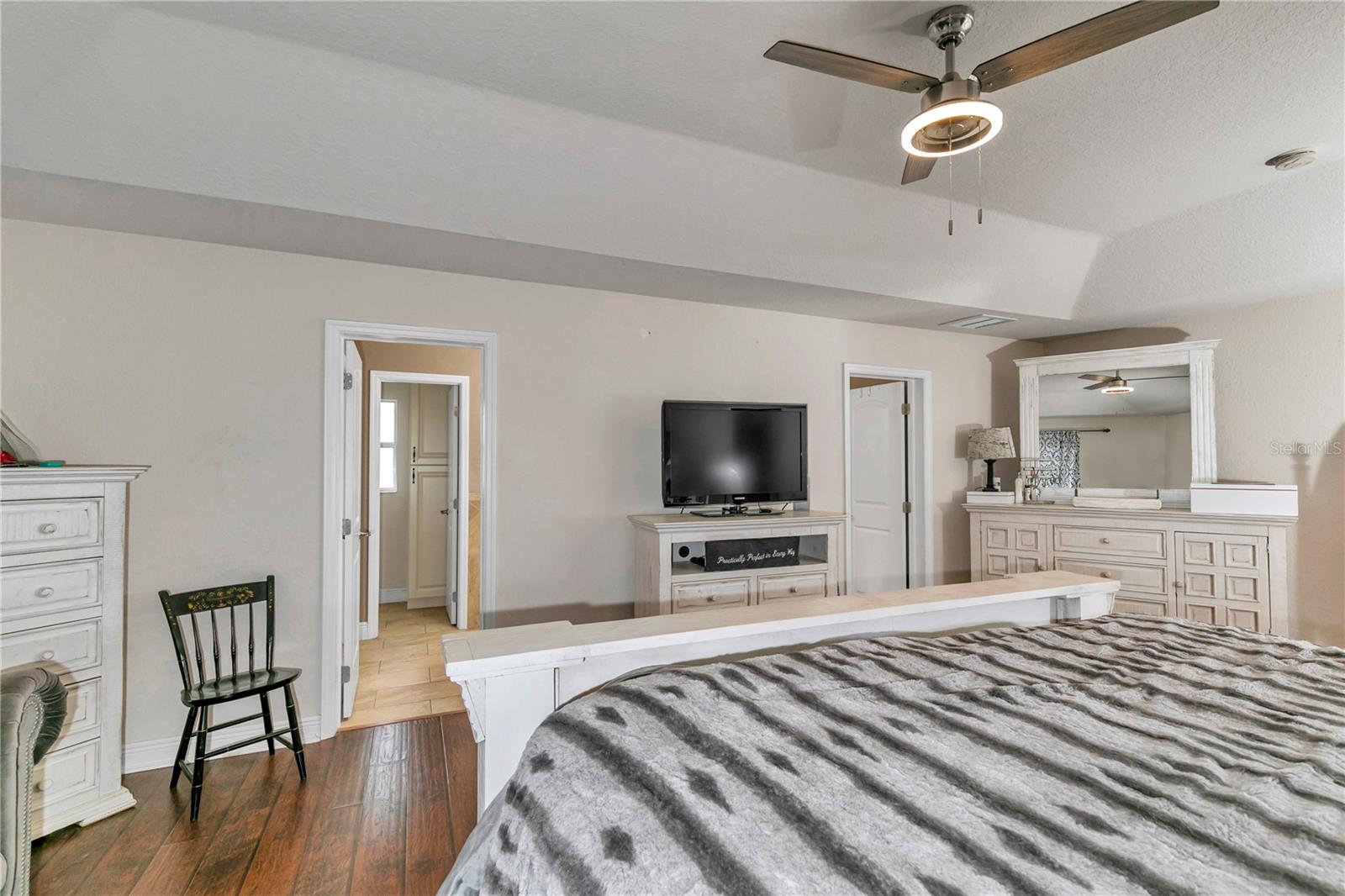 Image 22 of 46 For 4839 63rd Street