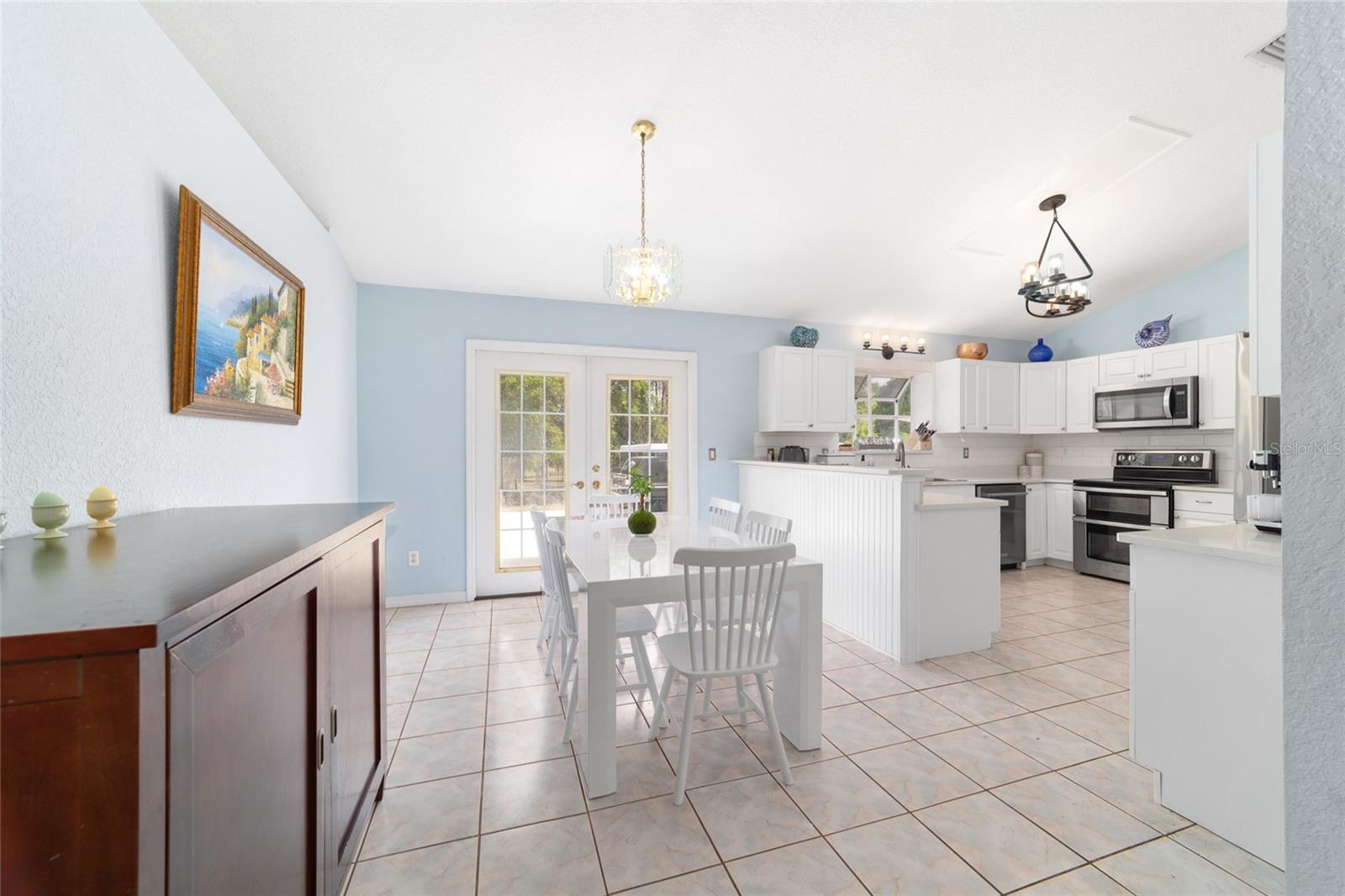 Image 18 of 77 For 14671 Highway 328