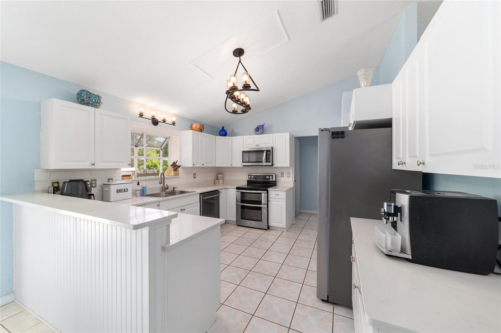 Image 23 of 77 For 14671 Highway 328