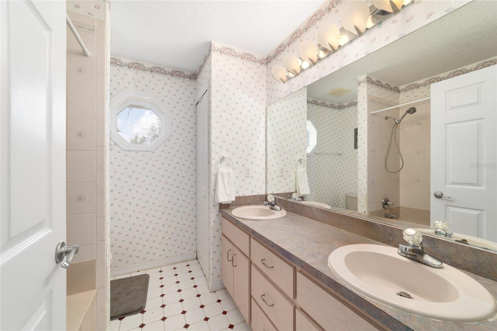 Image 32 of 77 For 14671 Highway 328