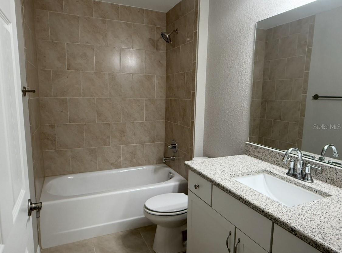 Image 12 of 17 For 13756 102nd Place