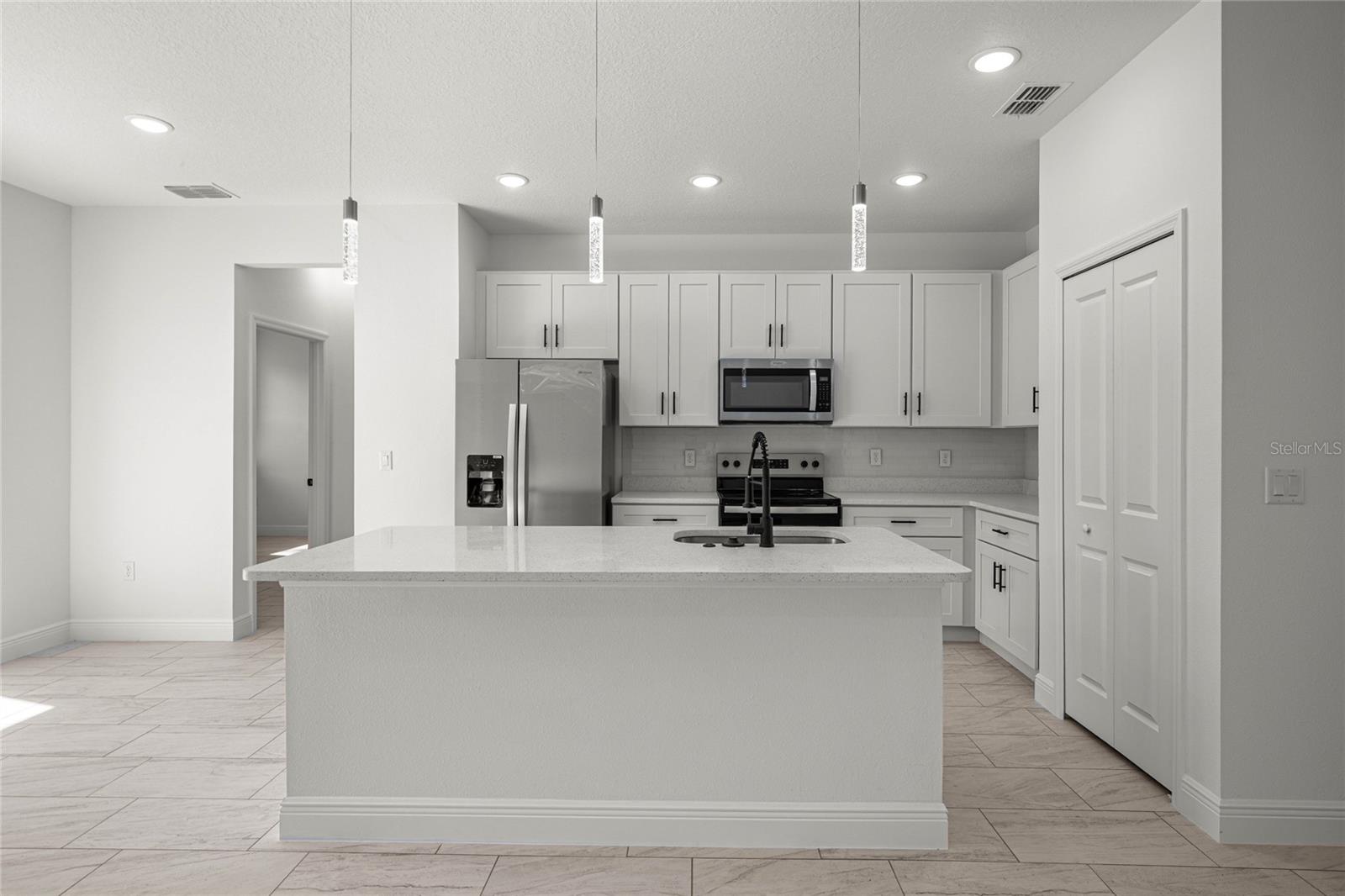 Image 15 of 33 For 7841 Santos Drive