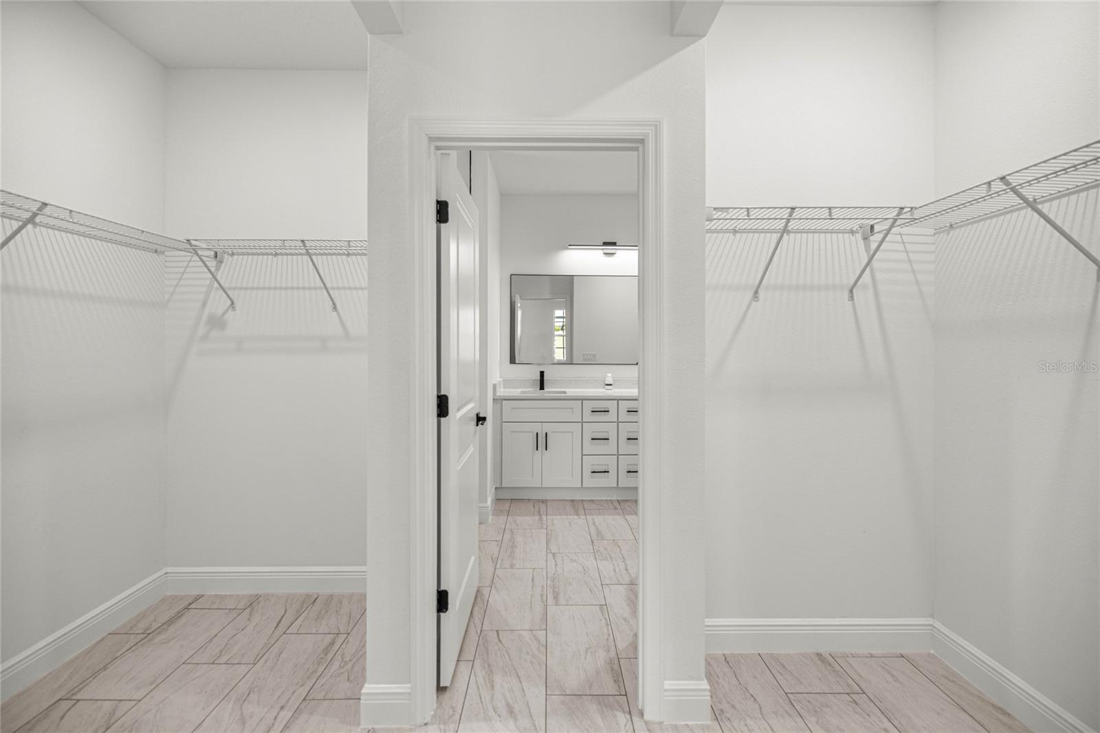 Image 18 of 33 For 7841 Santos Drive