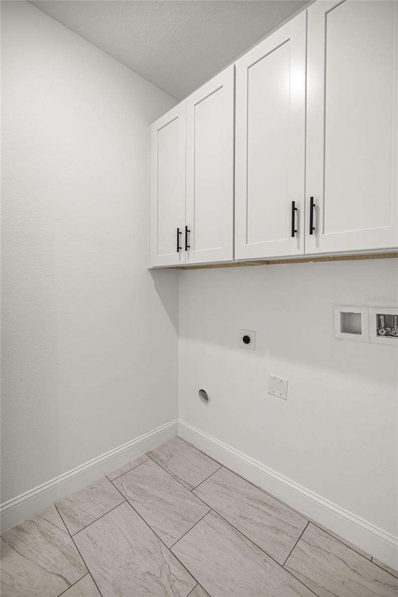 Image 30 of 33 For 7841 Santos Drive