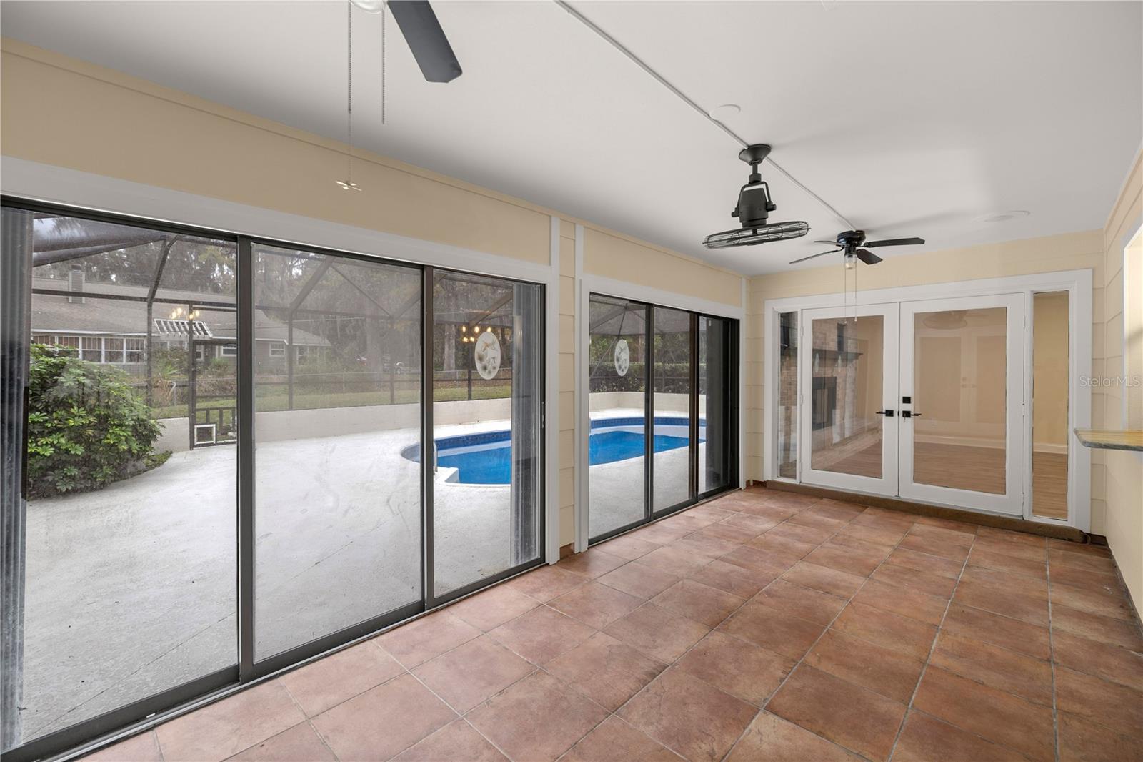 Image 28 of 37 For 4121 6th Avenue