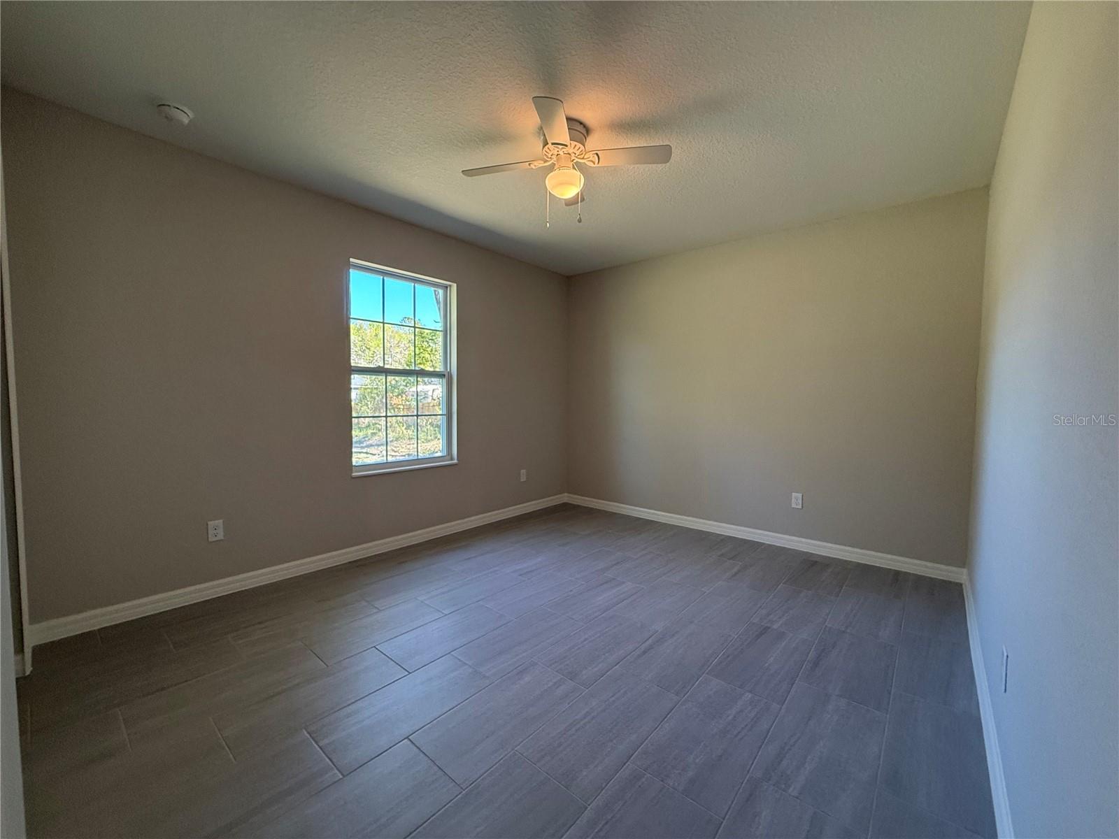 Image 11 of 16 For 6901 123rd Place